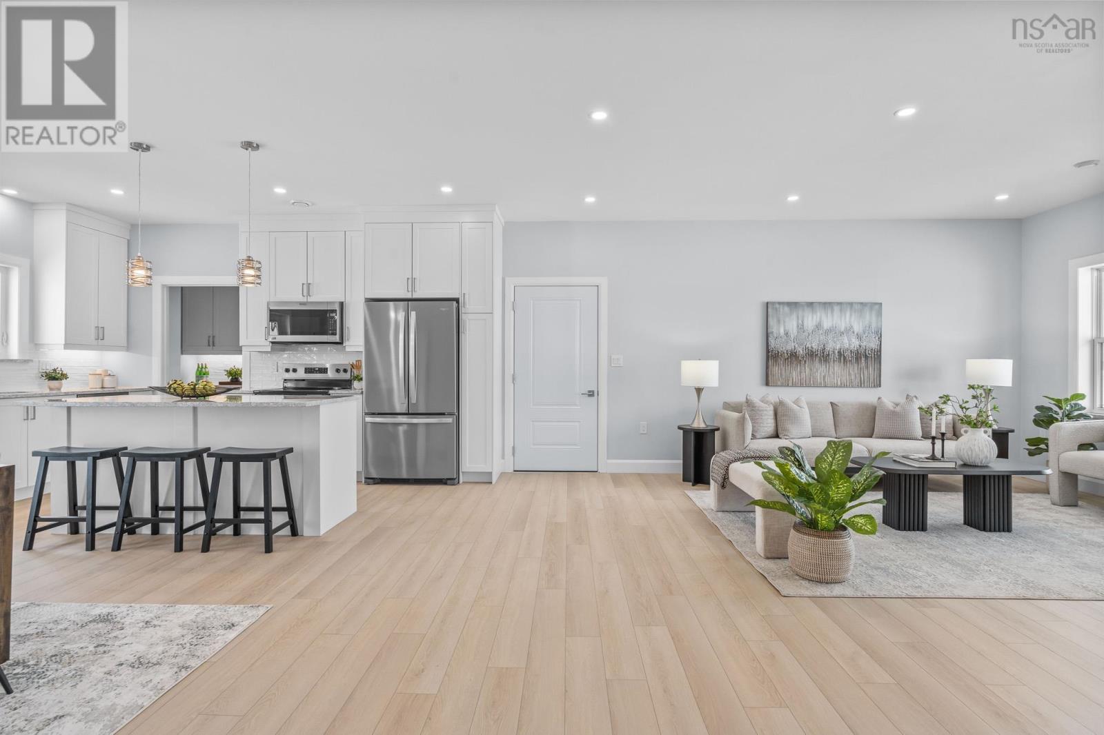 Property 11 of 48 of 11297 Highway 2