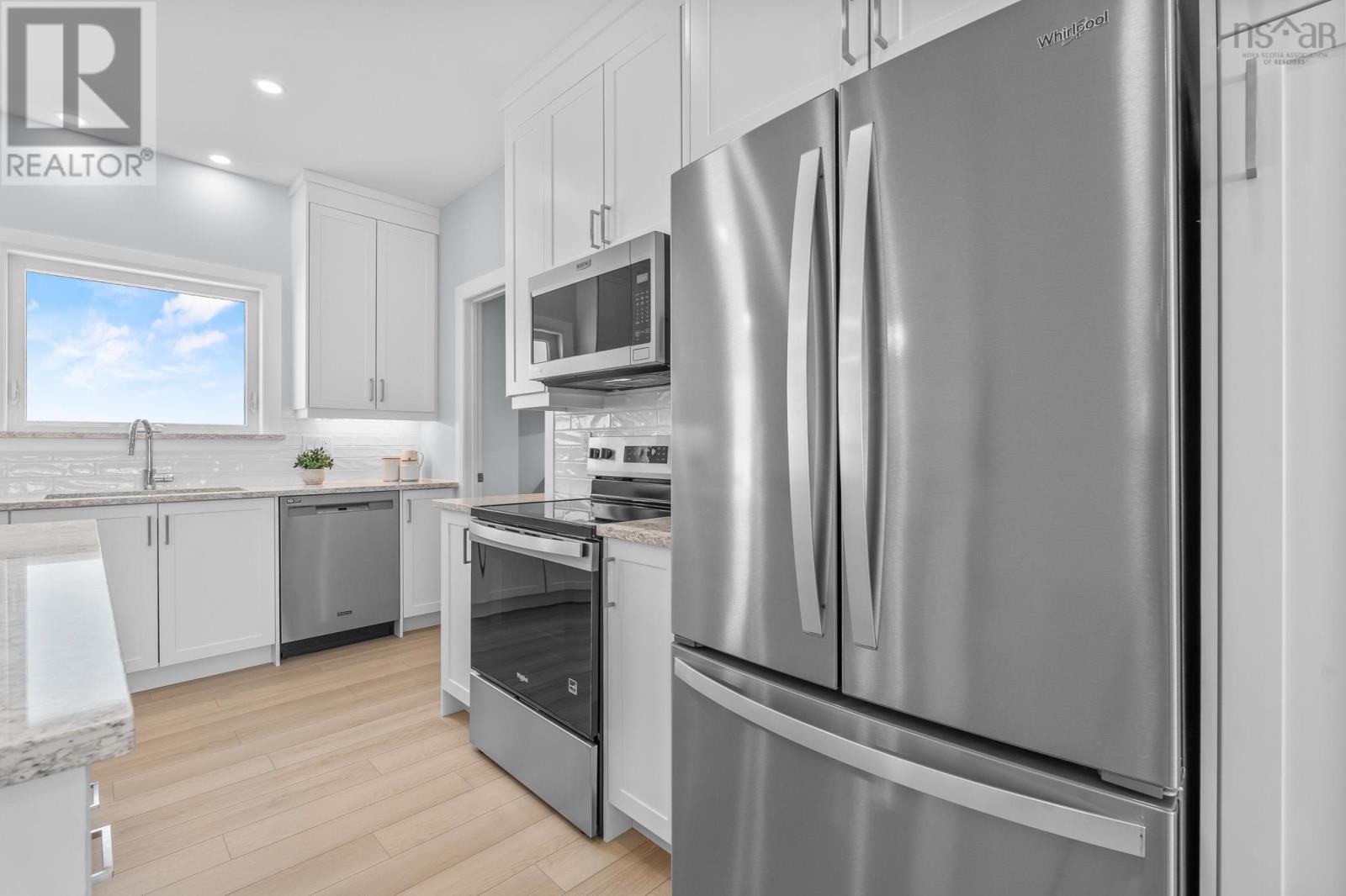 Property 15 of 48 of 11297 Highway 2