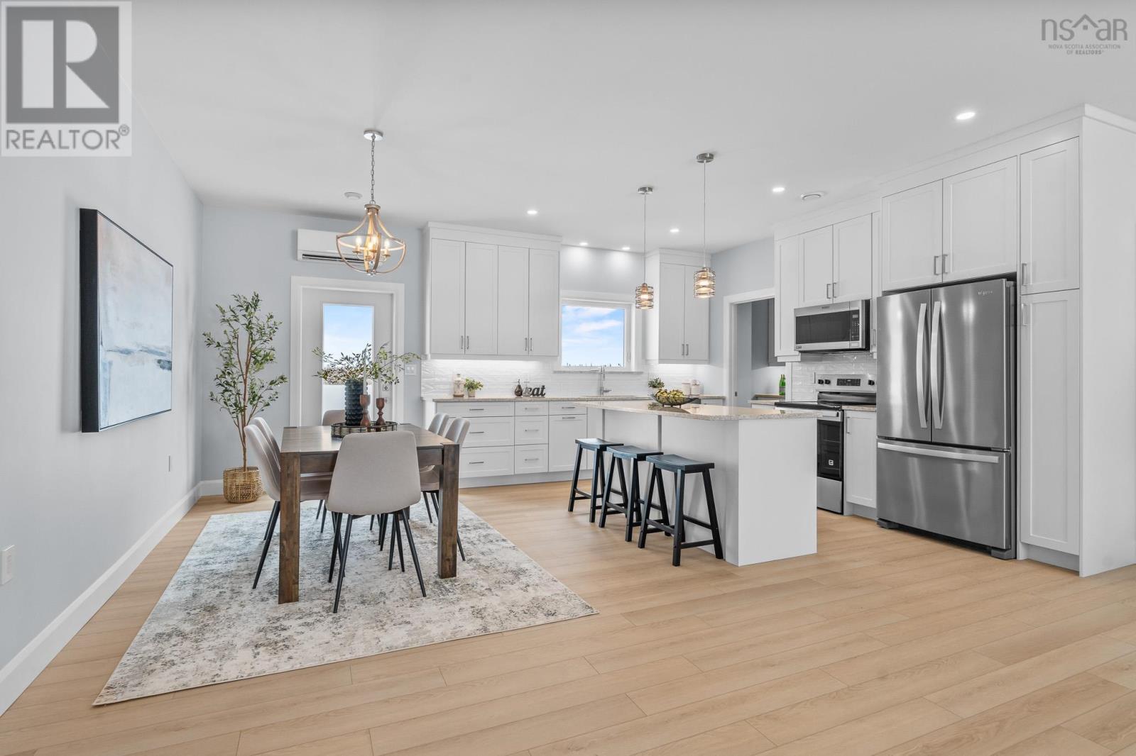 Property 9 of 48 of 11297 Highway 2