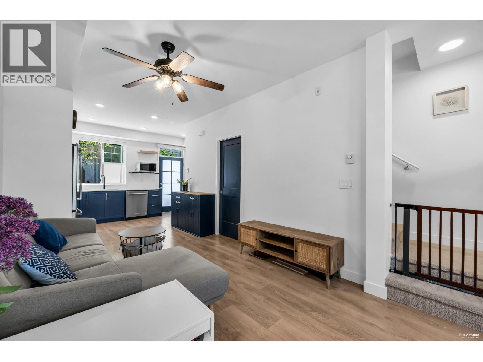 103 707 ROBINSON STREET, Coquitlam