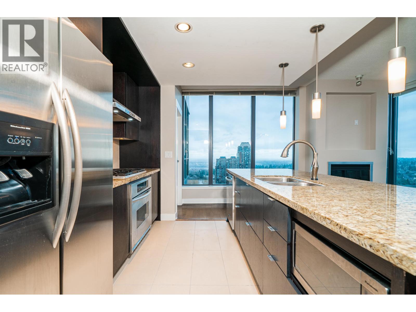 2902 7088 18TH AVENUE, Burnaby