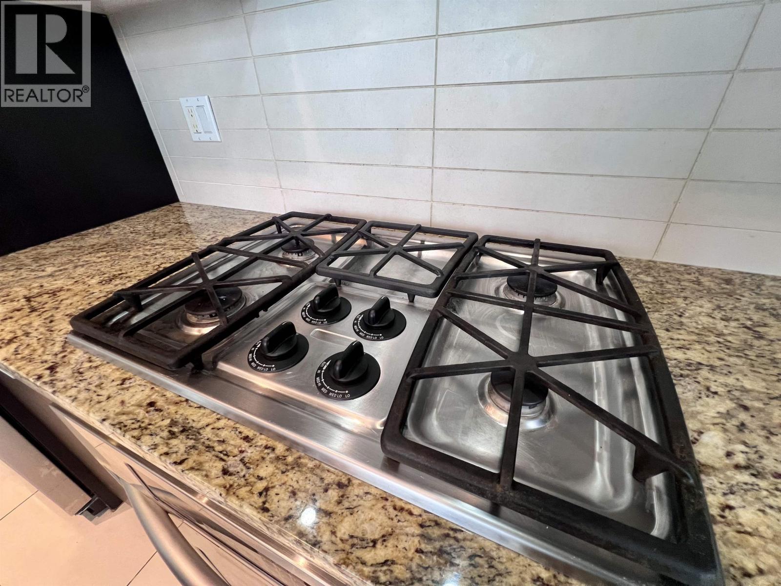 2902 7088 18TH AVENUE, Burnaby