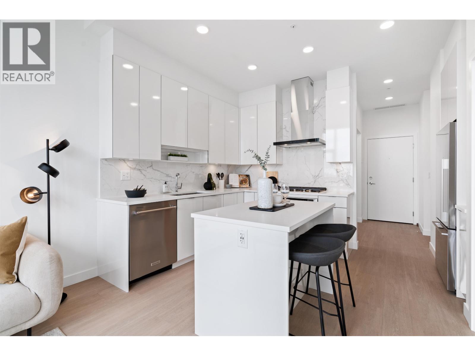 2507 555 SYDNEY AVENUE, Coquitlam