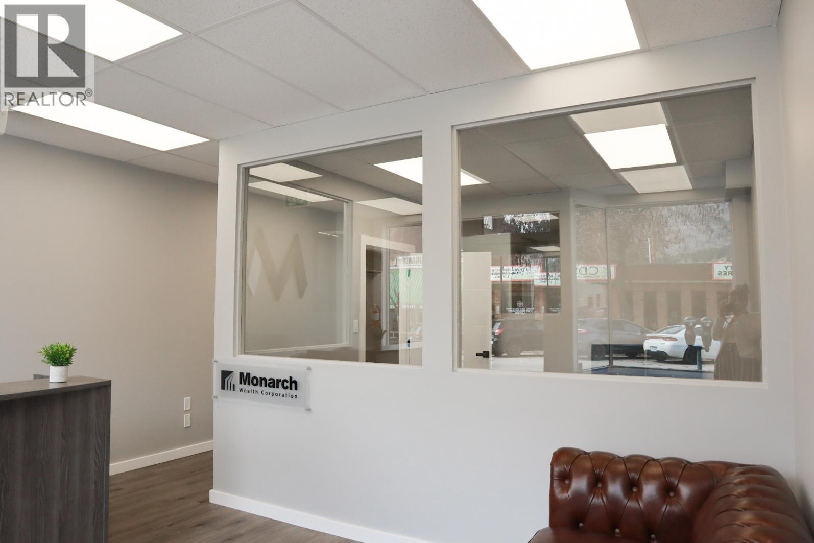 1560 BAY Avenue, Trail