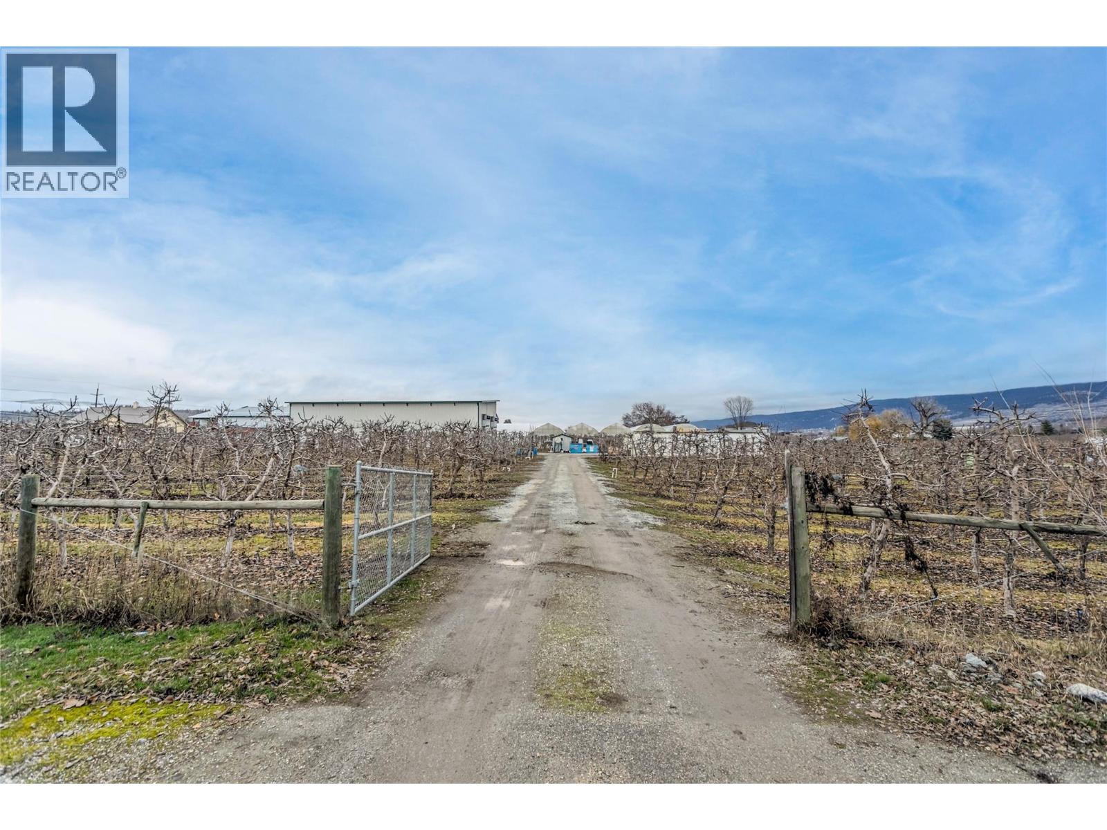  1685 Rutland Road North, Kelowna