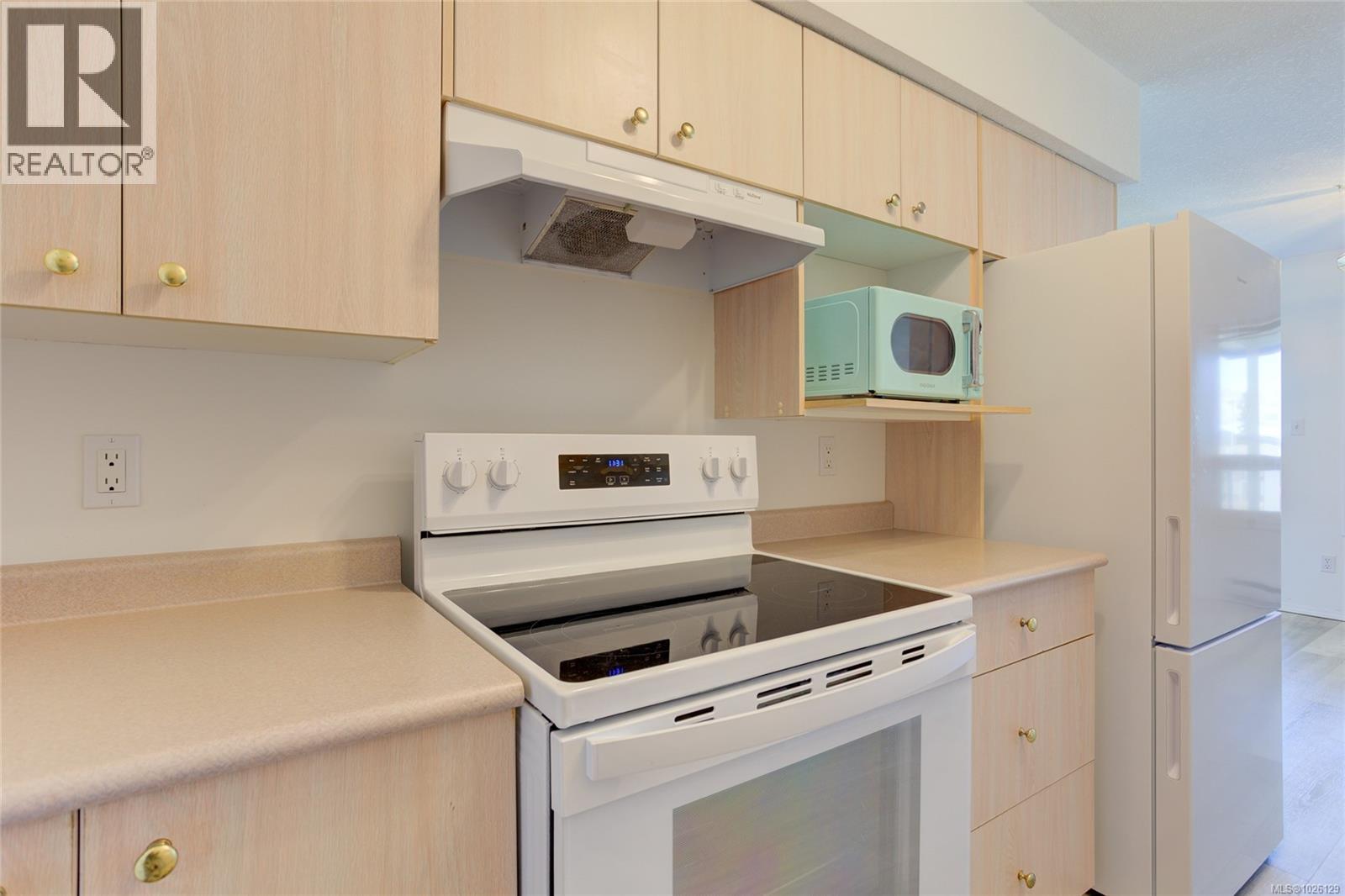 403 9876 Esplanade St, Chemainus