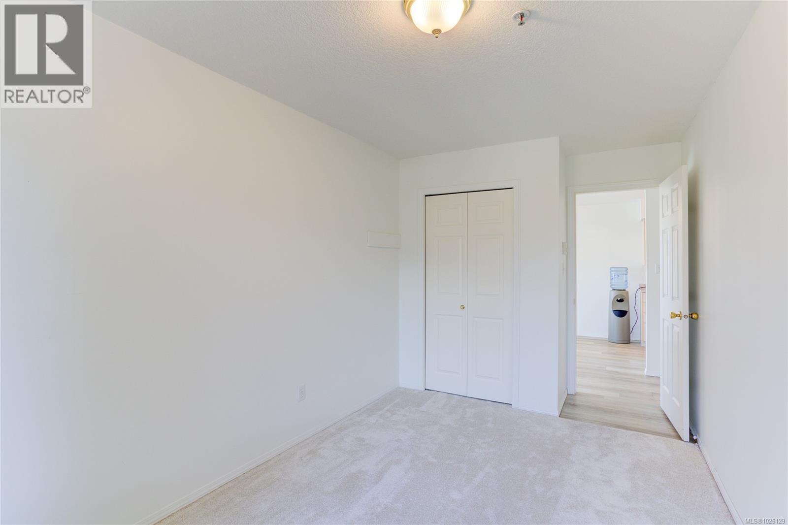 #403 9876 Esplanade St - 24