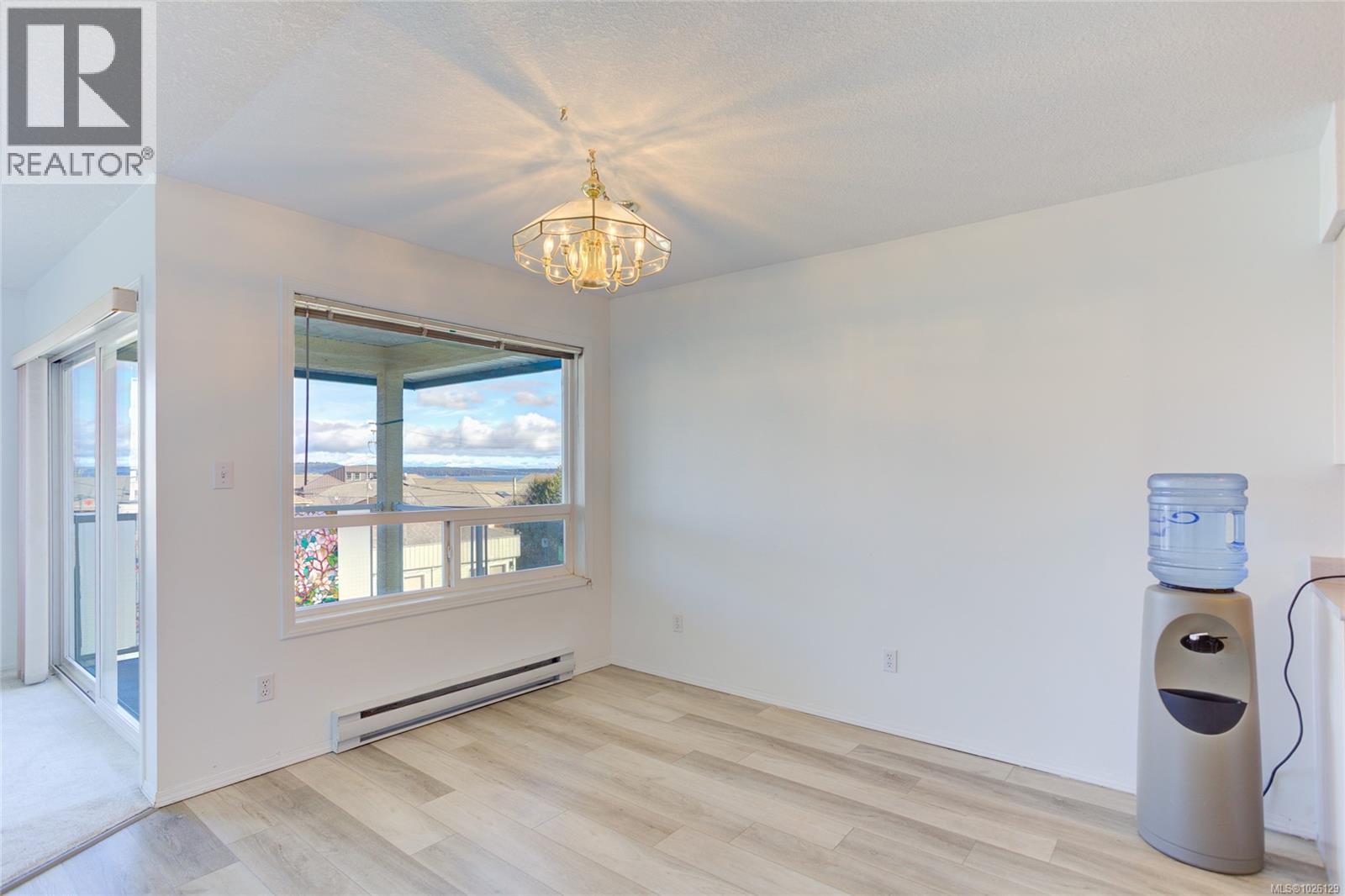 403 9876 Esplanade St, Chemainus