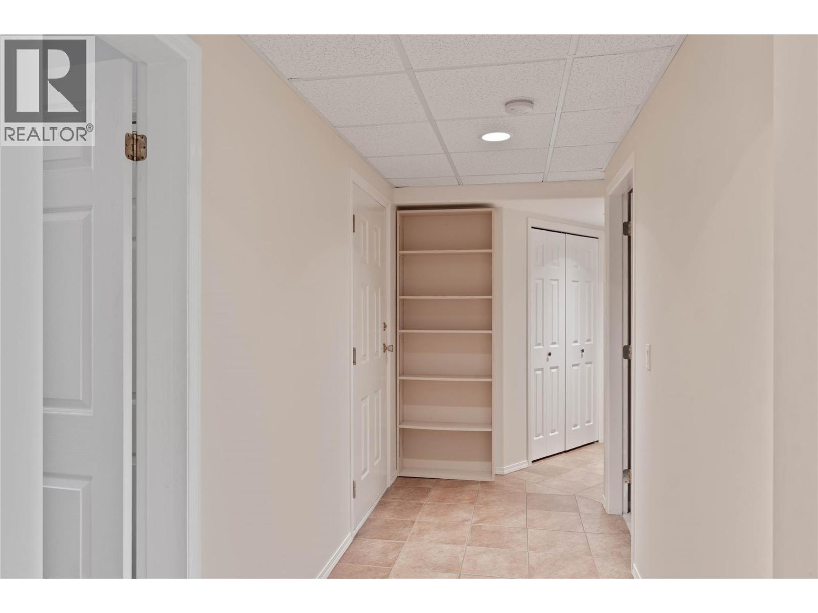 1869 MCKINLEY Court, Kamloops