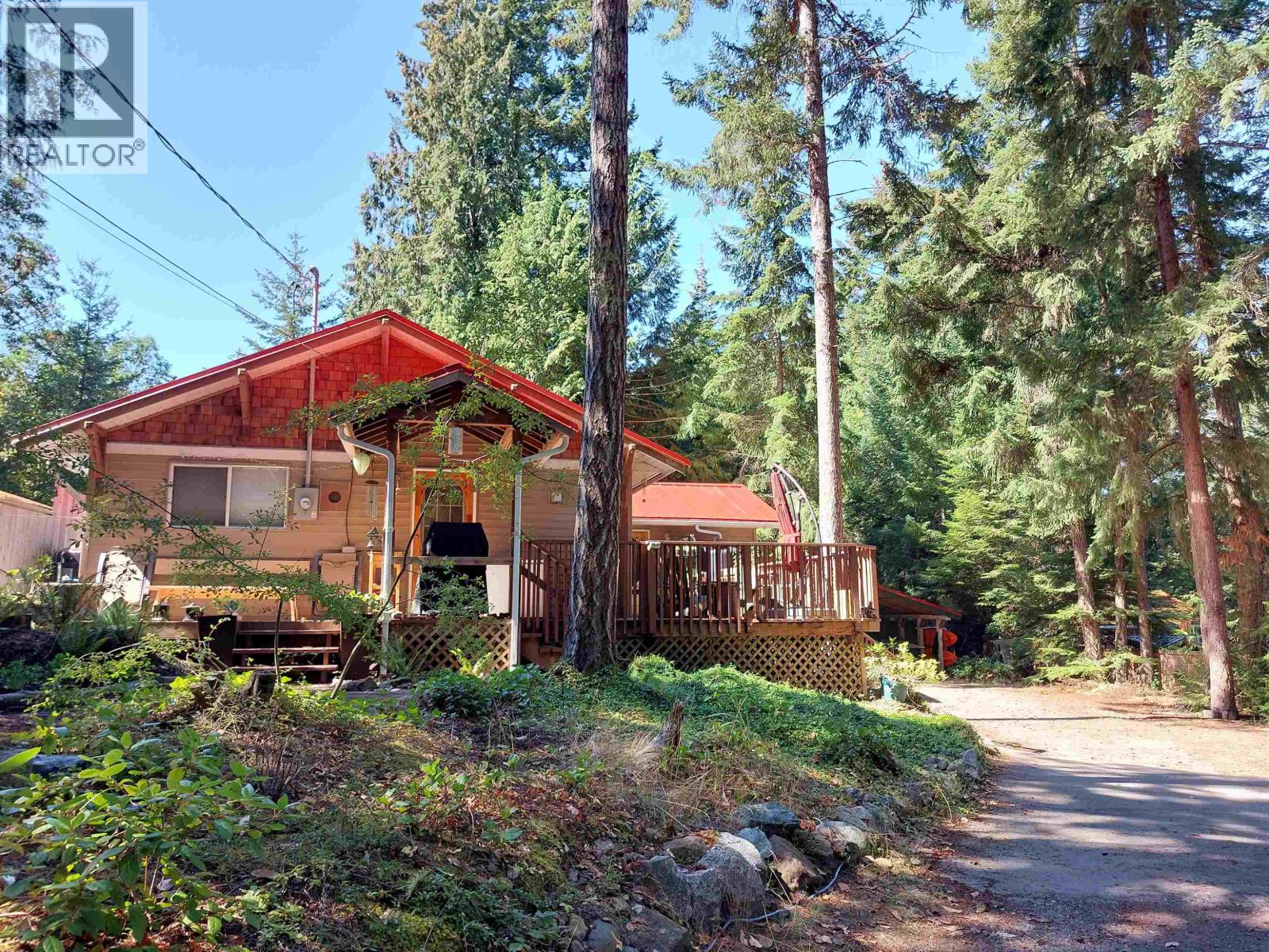 559 BLITZ ROAD, Mayne Island