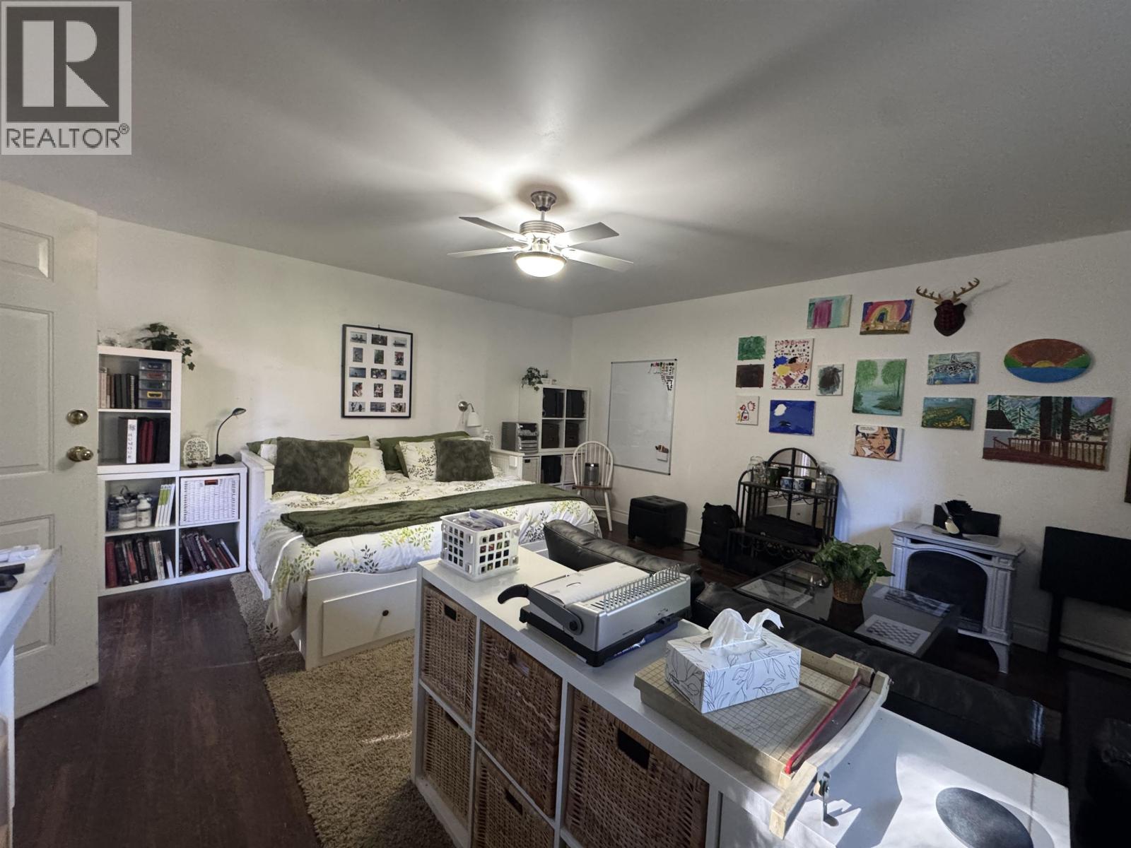 559 BLITZ ROAD, Mayne Island