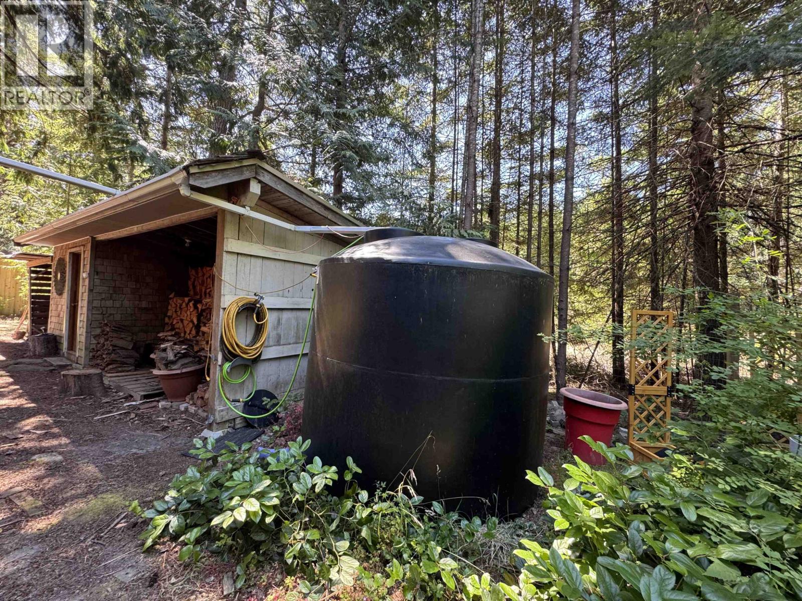 559 BLITZ ROAD, Mayne Island