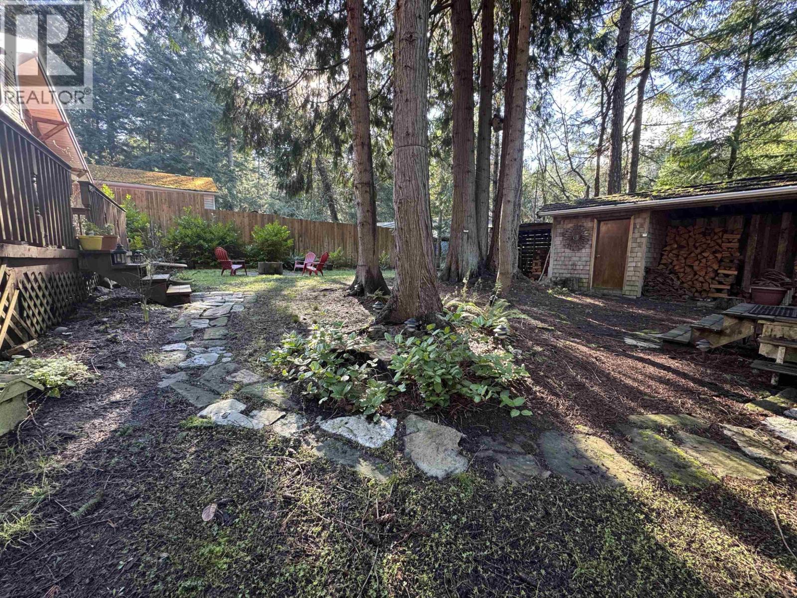 559 BLITZ ROAD, Mayne Island
