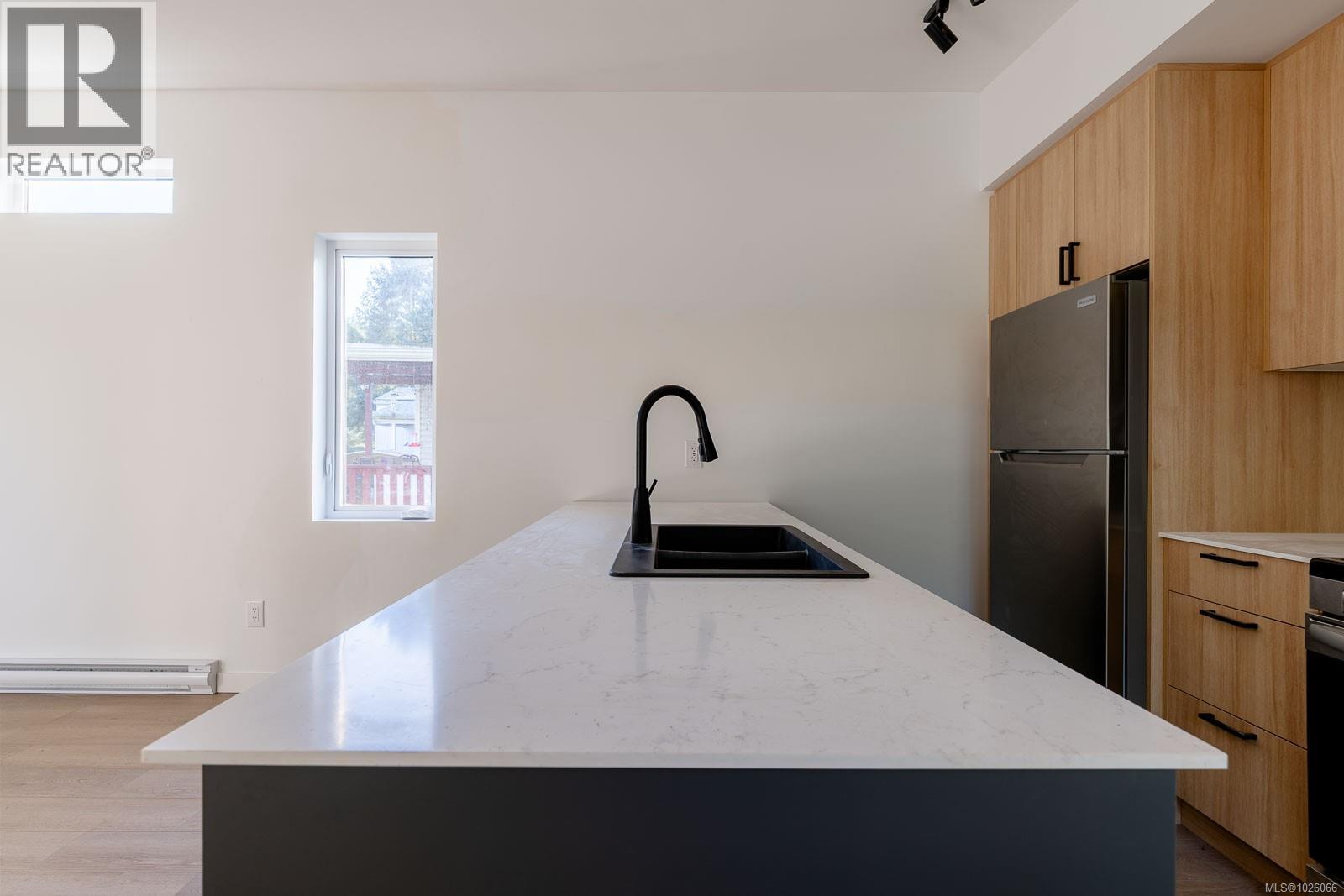 #15 5150 CHRISTIE RD - 14