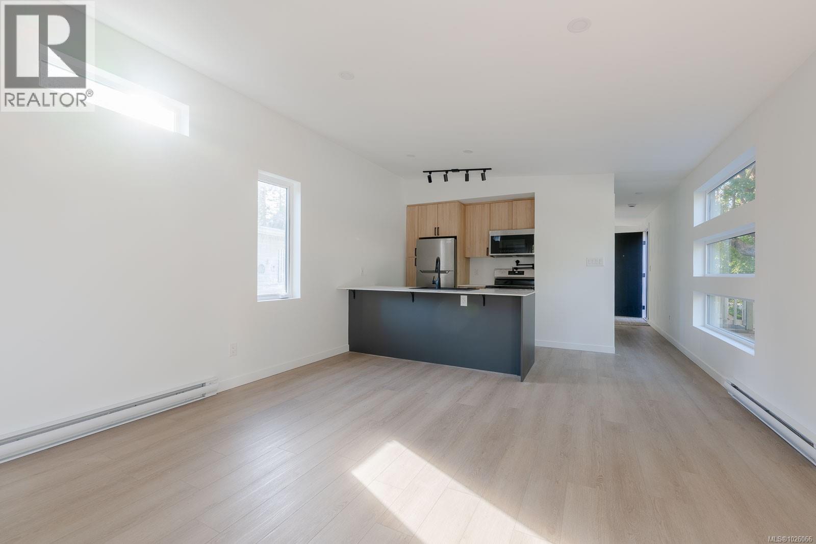 #15 5150 CHRISTIE RD - 20