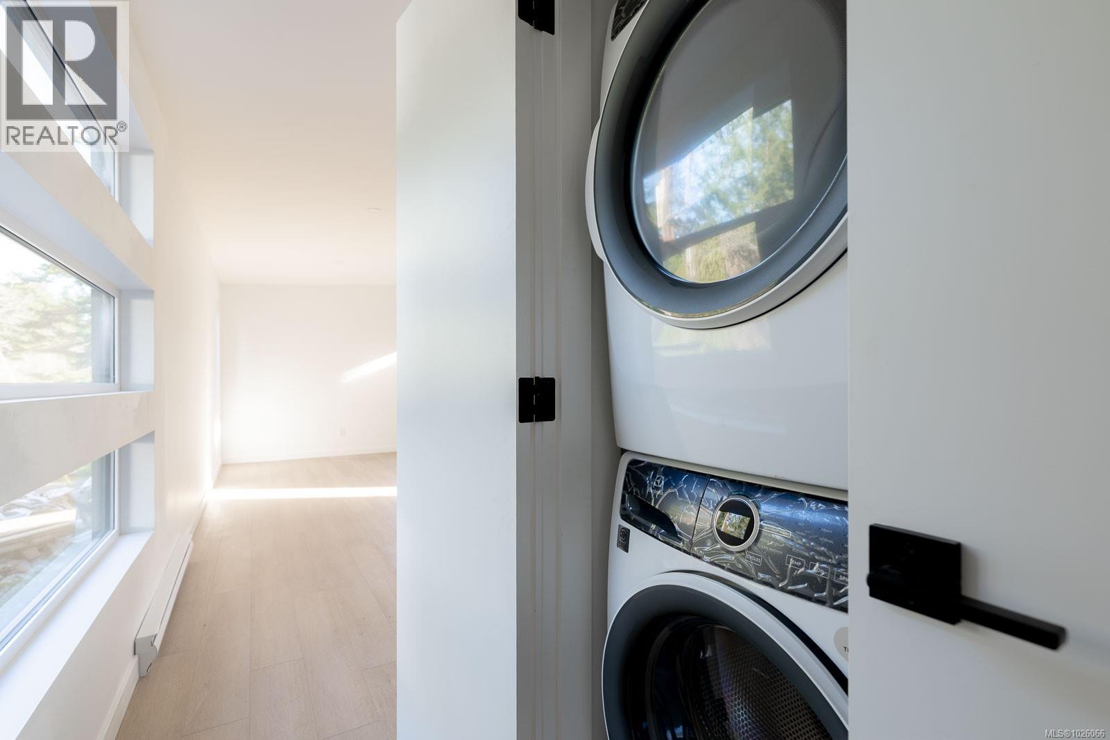 #15 5150 CHRISTIE RD - 24