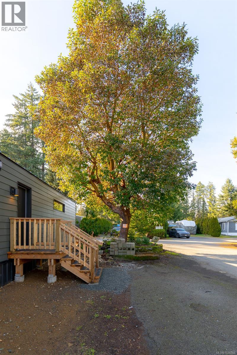 #15 5150 CHRISTIE RD - 40