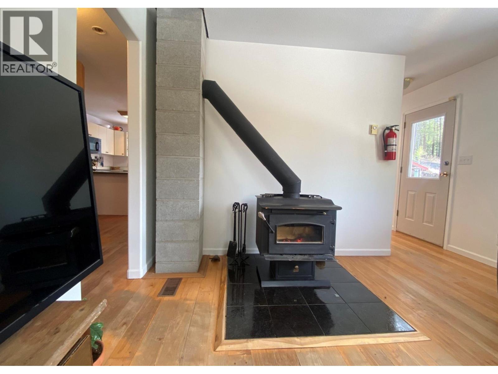 10625 GRANBY Road, Grand Forks