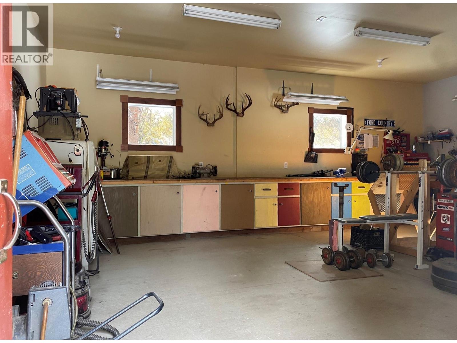 10625 GRANBY Road, Grand Forks