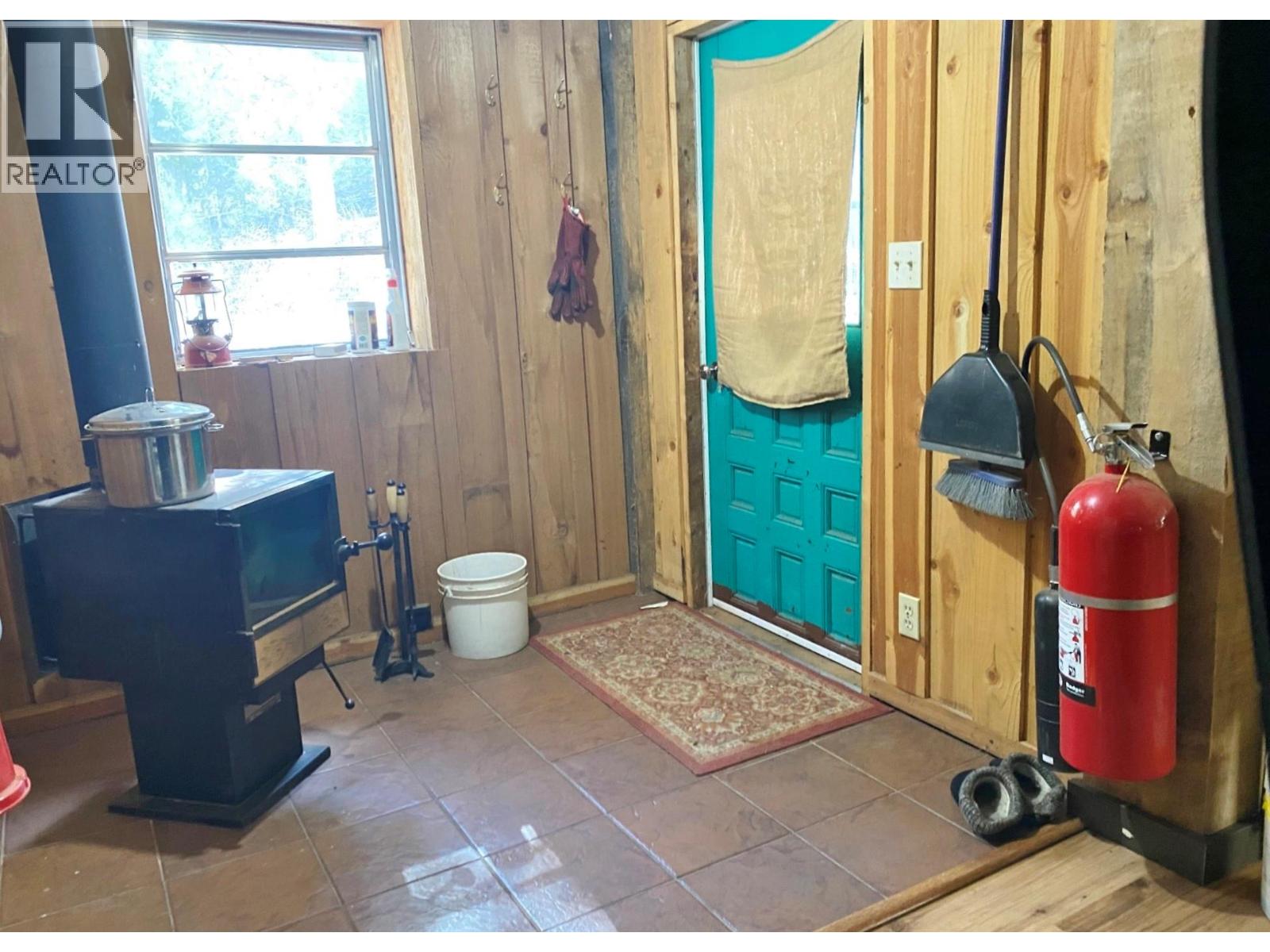 10625 GRANBY Road, Grand Forks