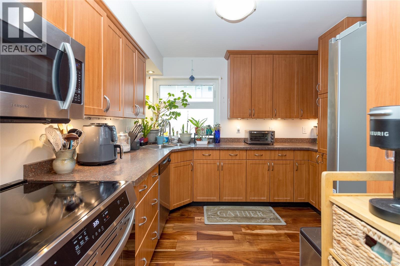 11 333 Robert Street, Victoria