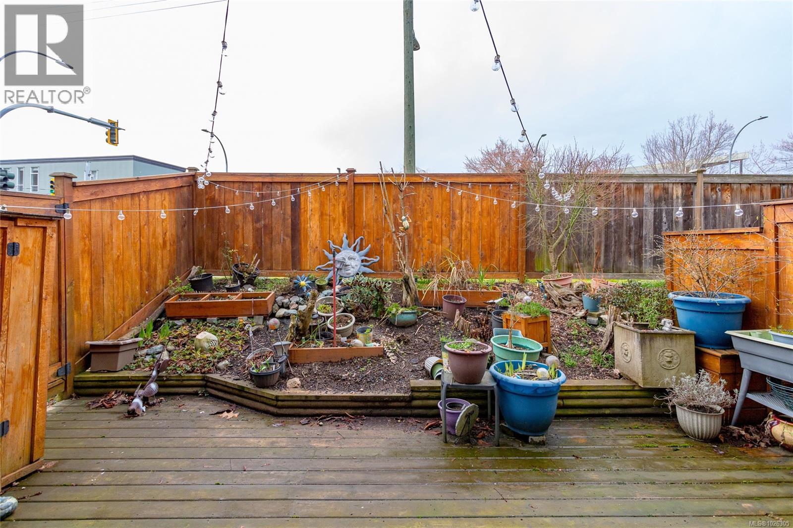 11 333 Robert Street, Victoria