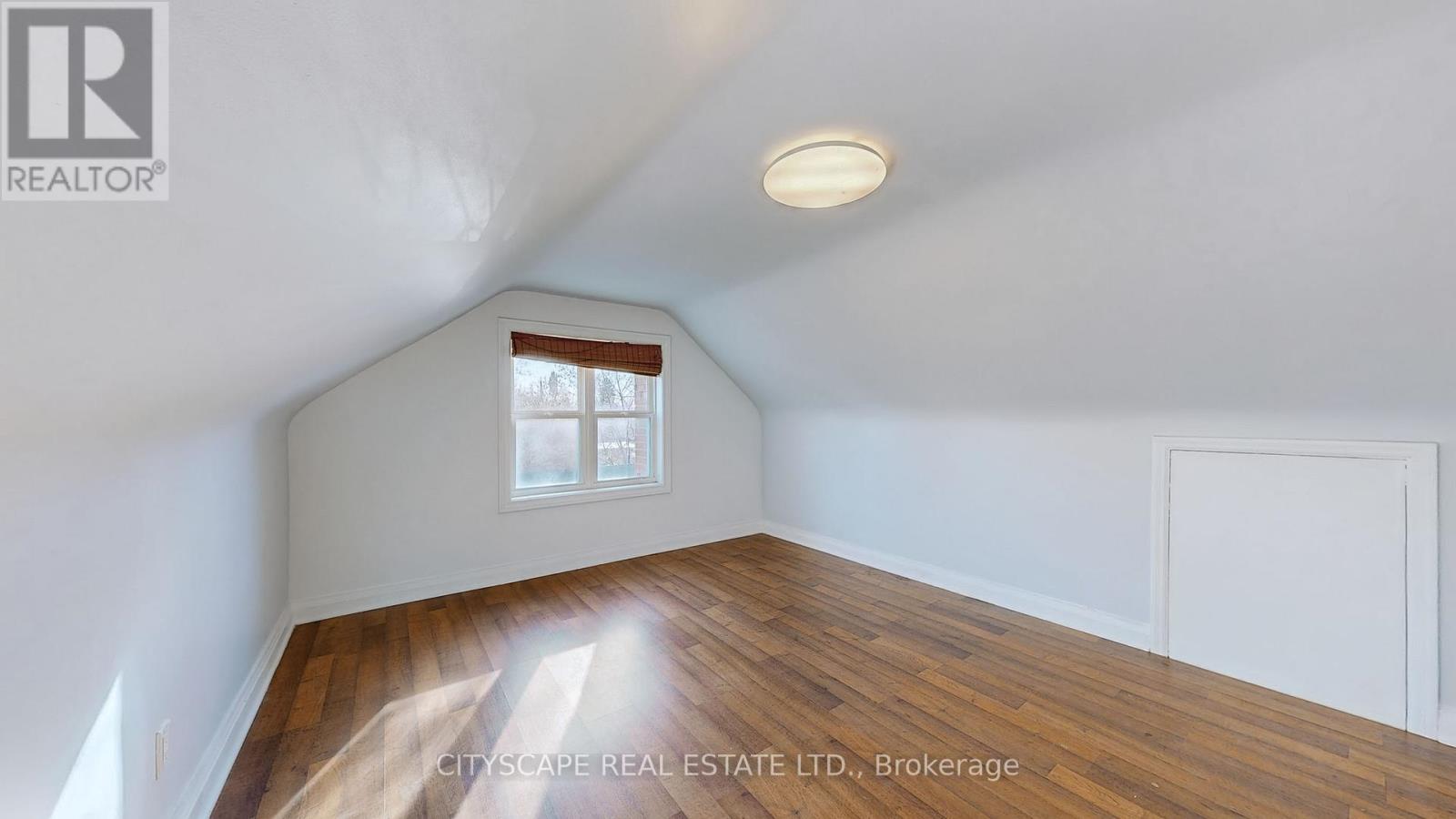 39 WOODWARD AVENUE - 21