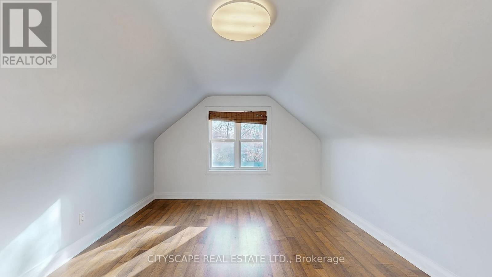39 WOODWARD AVENUE - 22