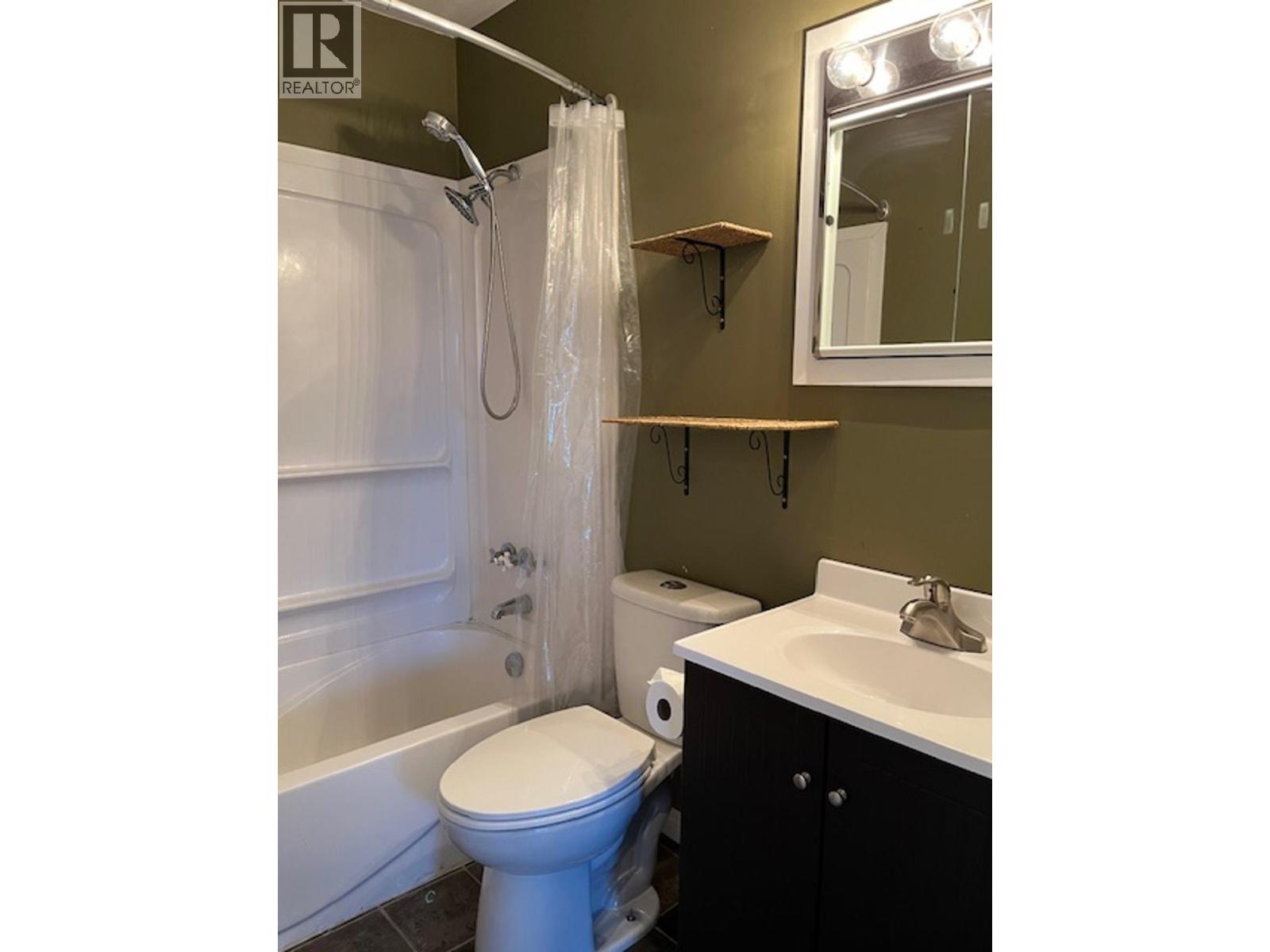 13095 LAKESHORE DRIVE - 6