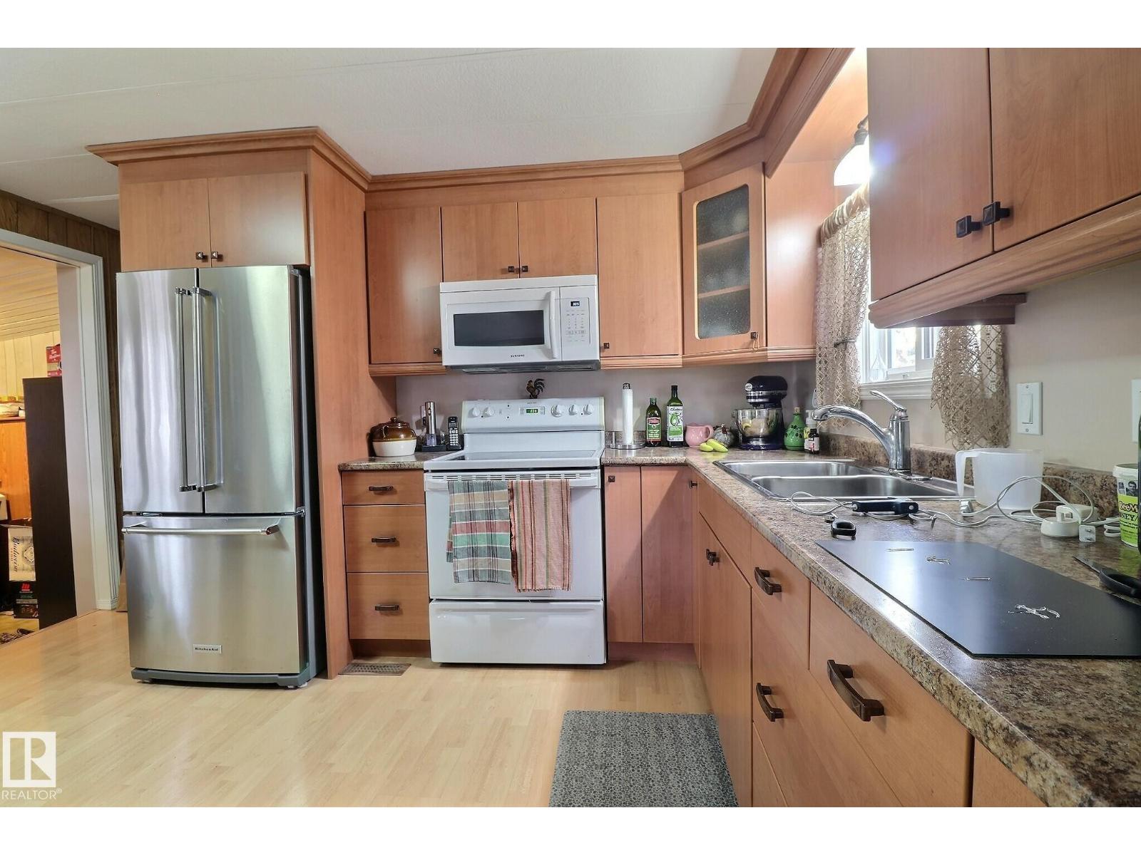 290 Juniper CR NW, Edmonton