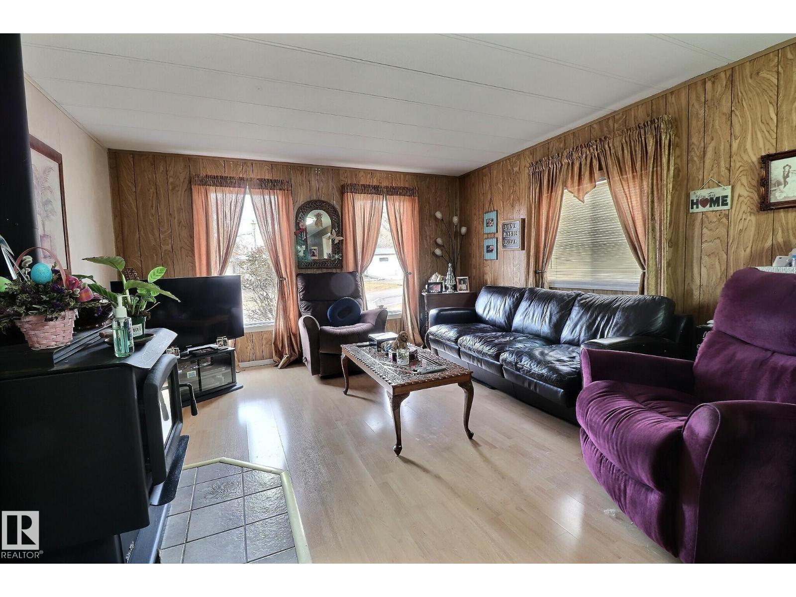 290 Juniper CR NW, Edmonton