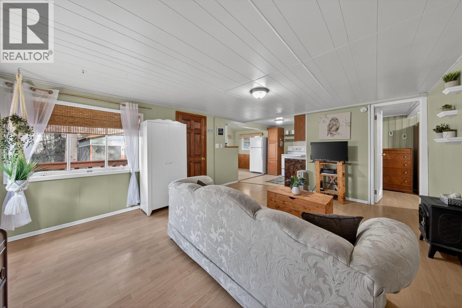 4878 Ogilvey Avenue, Fairmont Hot Springs