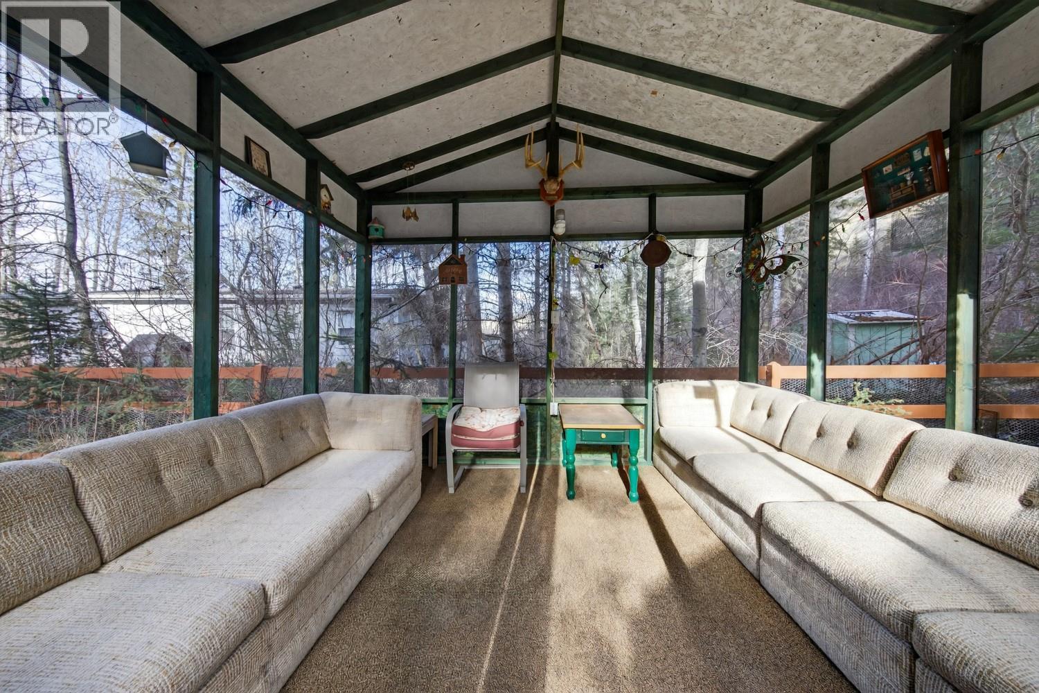 4878 Ogilvey Avenue, Fairmont Hot Springs