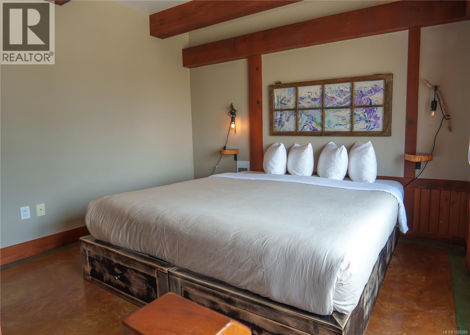 206 1645 Cedar Rd, Ucluelet