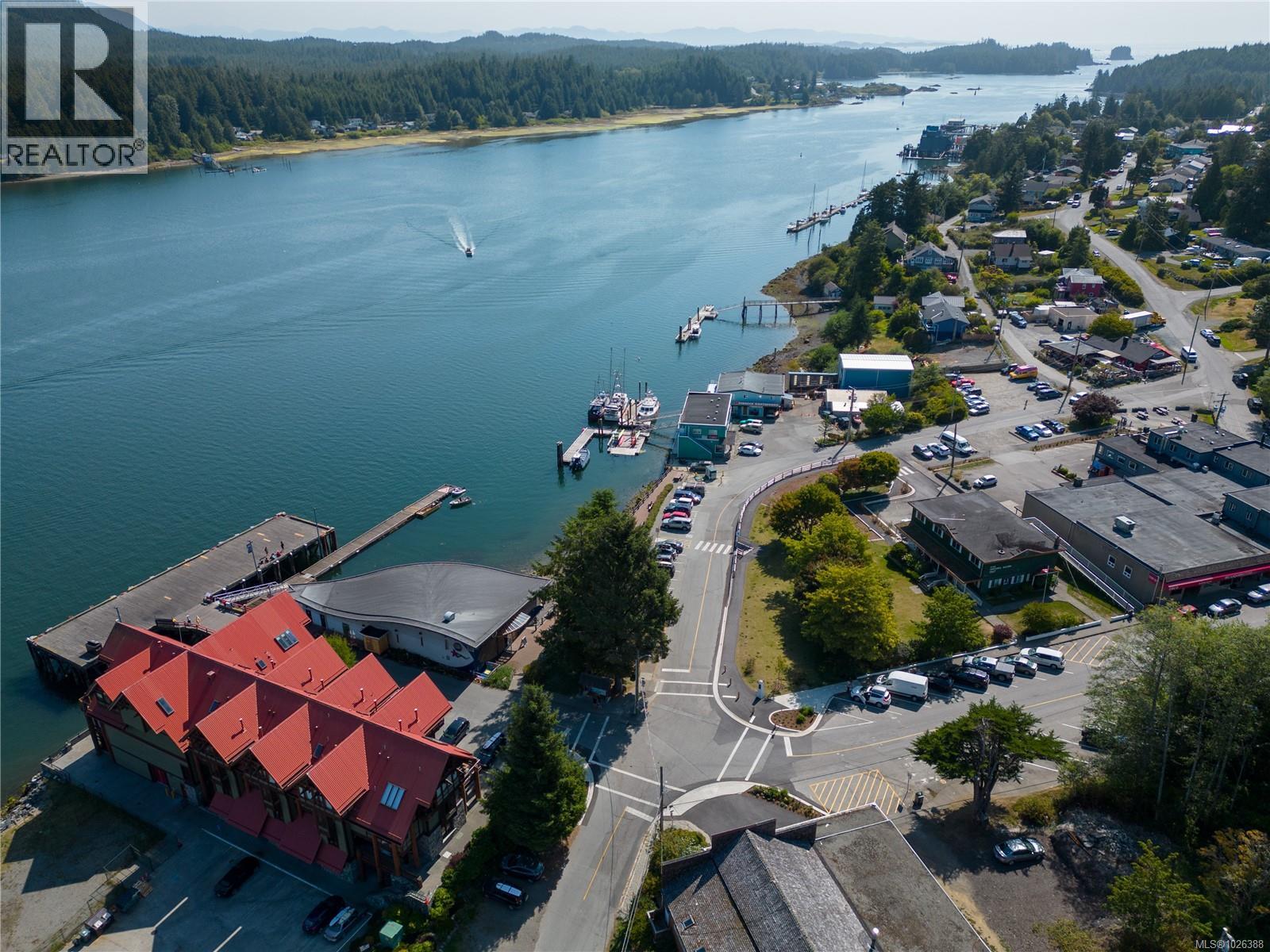 206 1645 Cedar Rd, Ucluelet