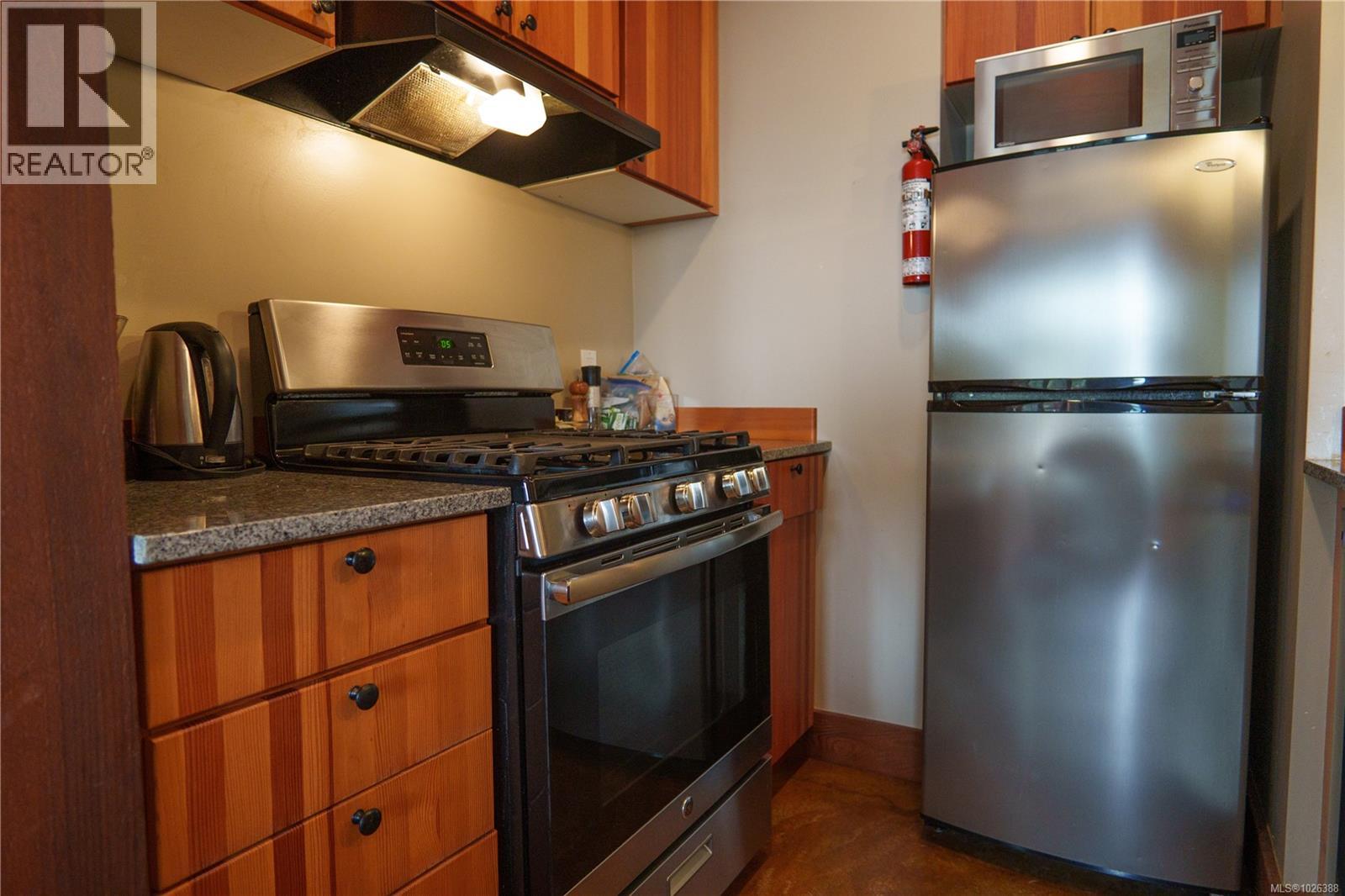 206 1645 Cedar Rd, Ucluelet