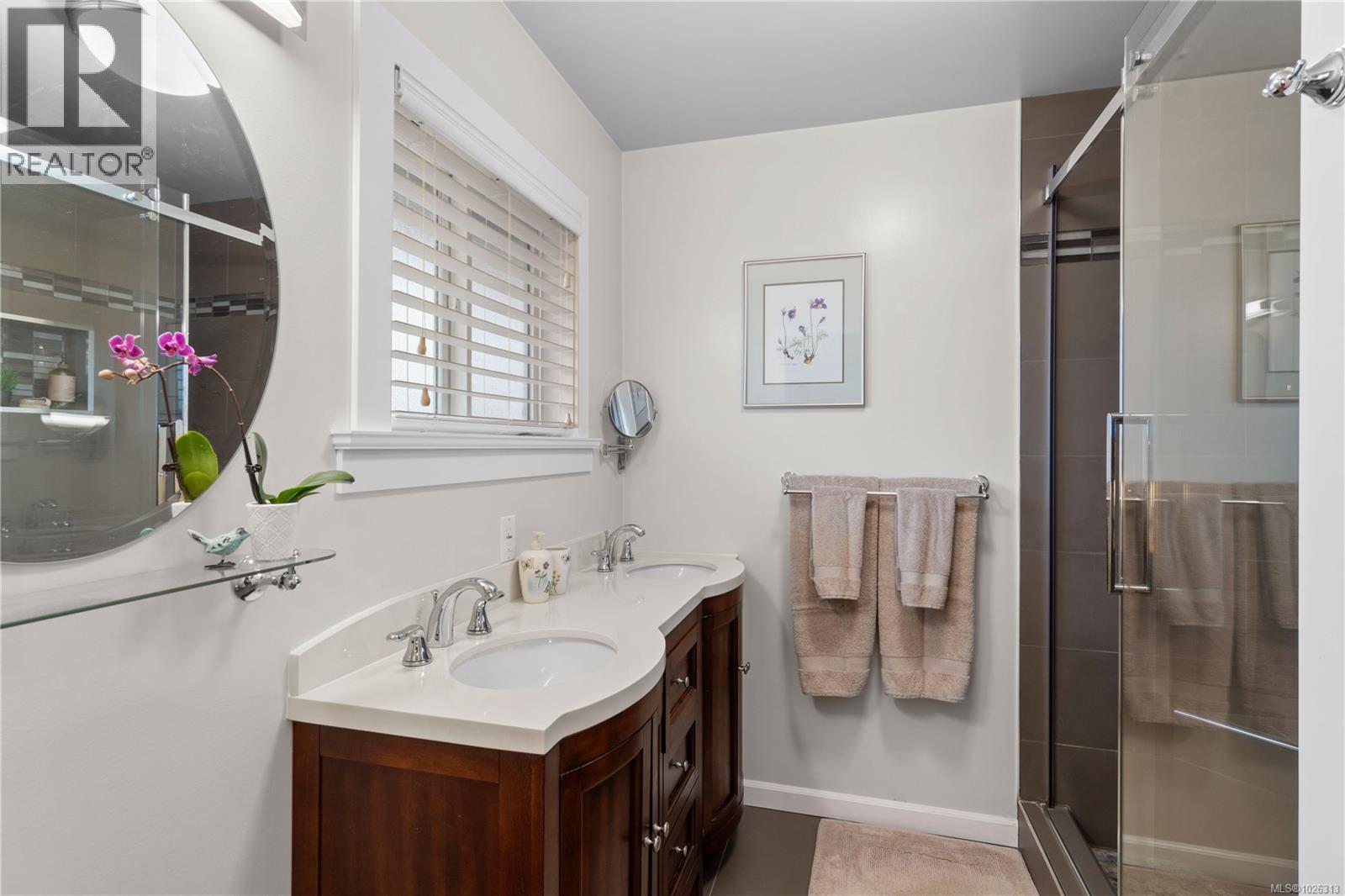 674 Hawthorne Rise, Parksville