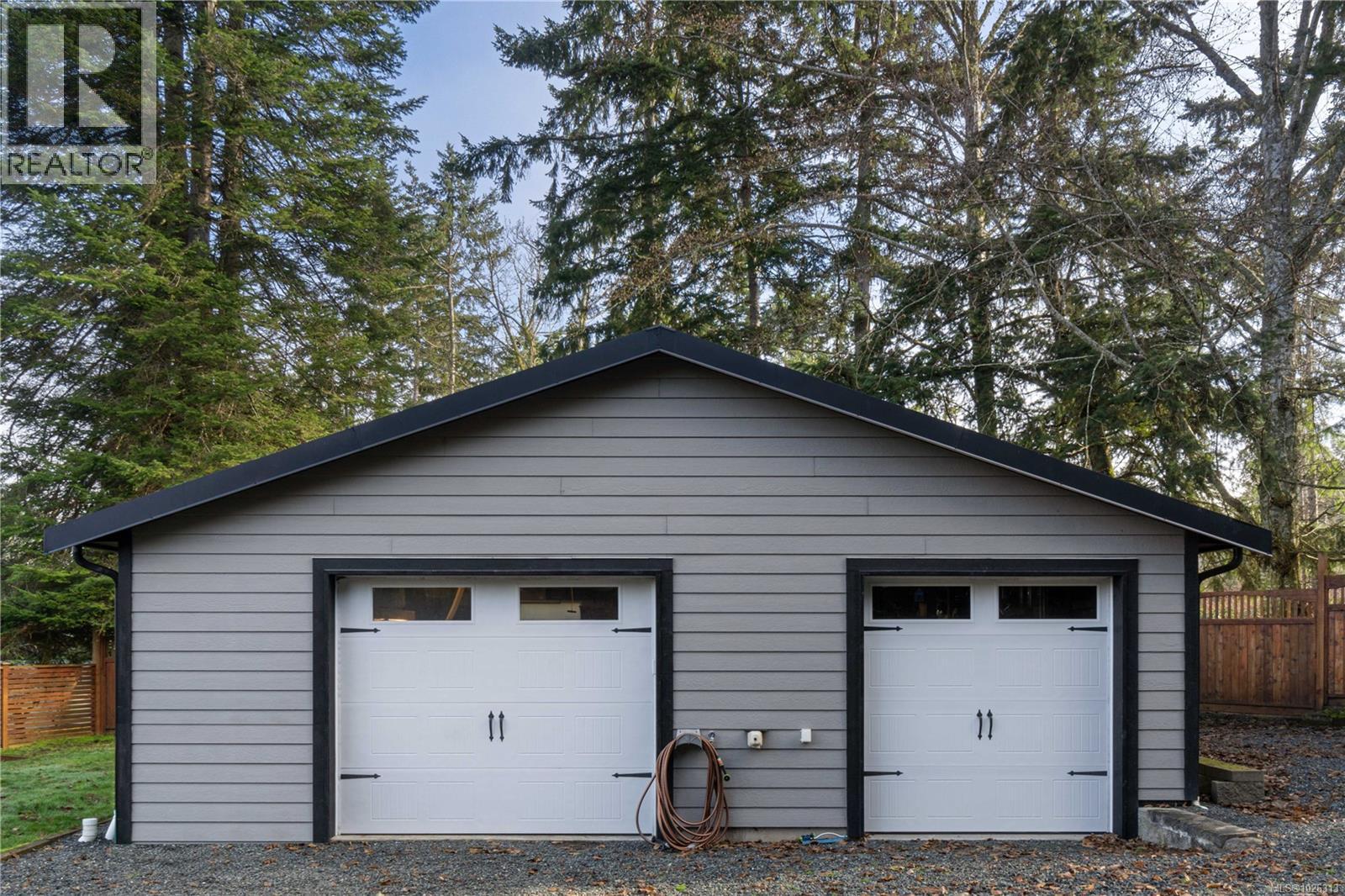 674 Hawthorne Rise, Parksville