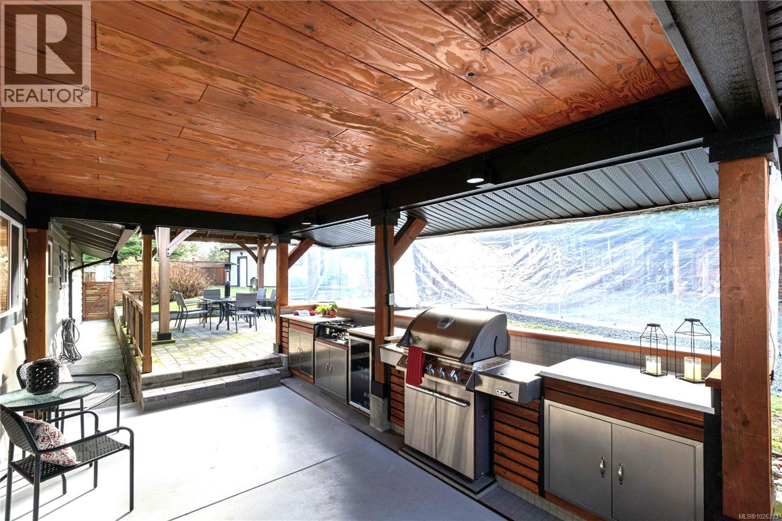 674 Hawthorne Rise, Parksville