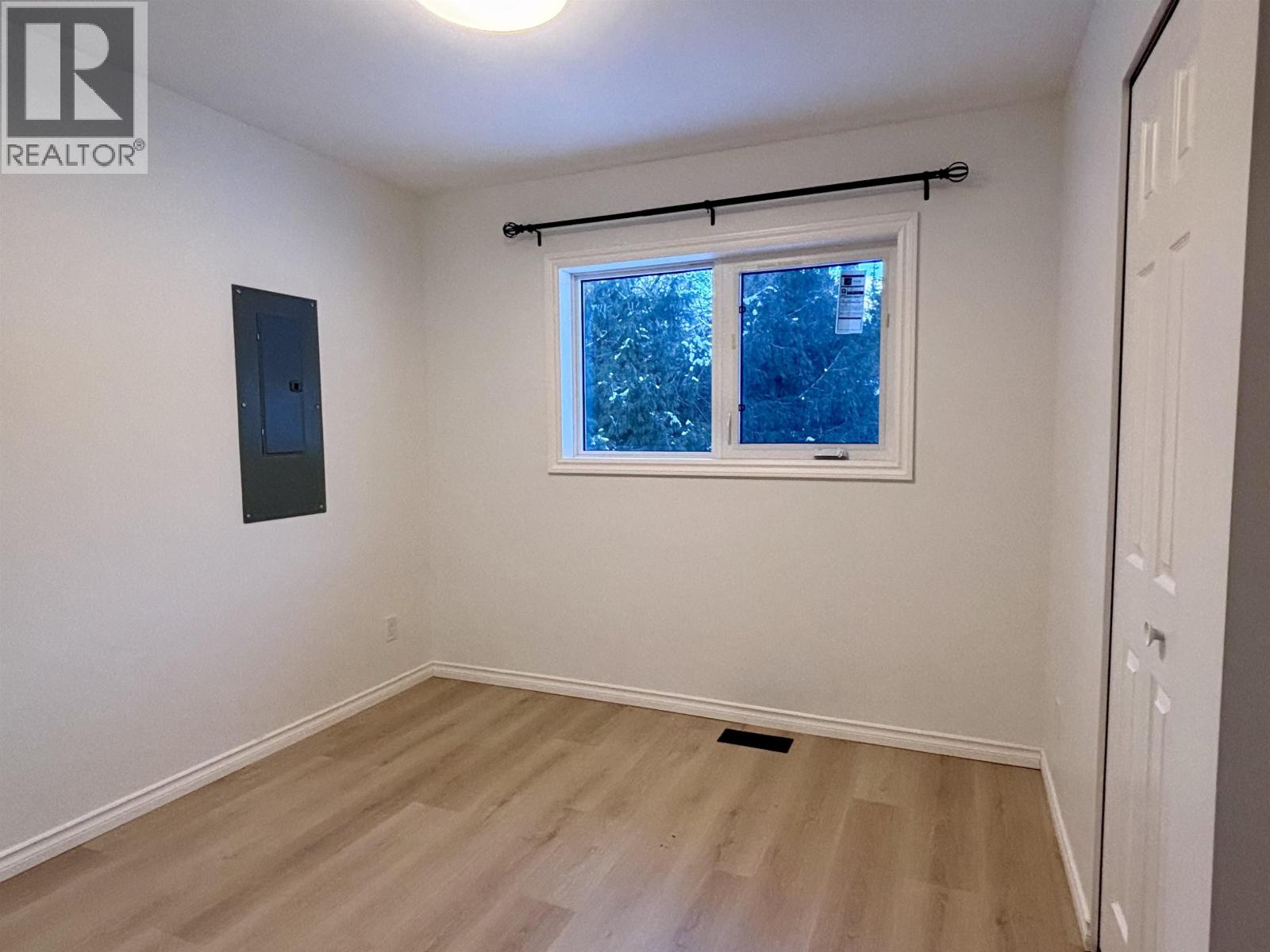 1463 MAPLE Street, Terrace