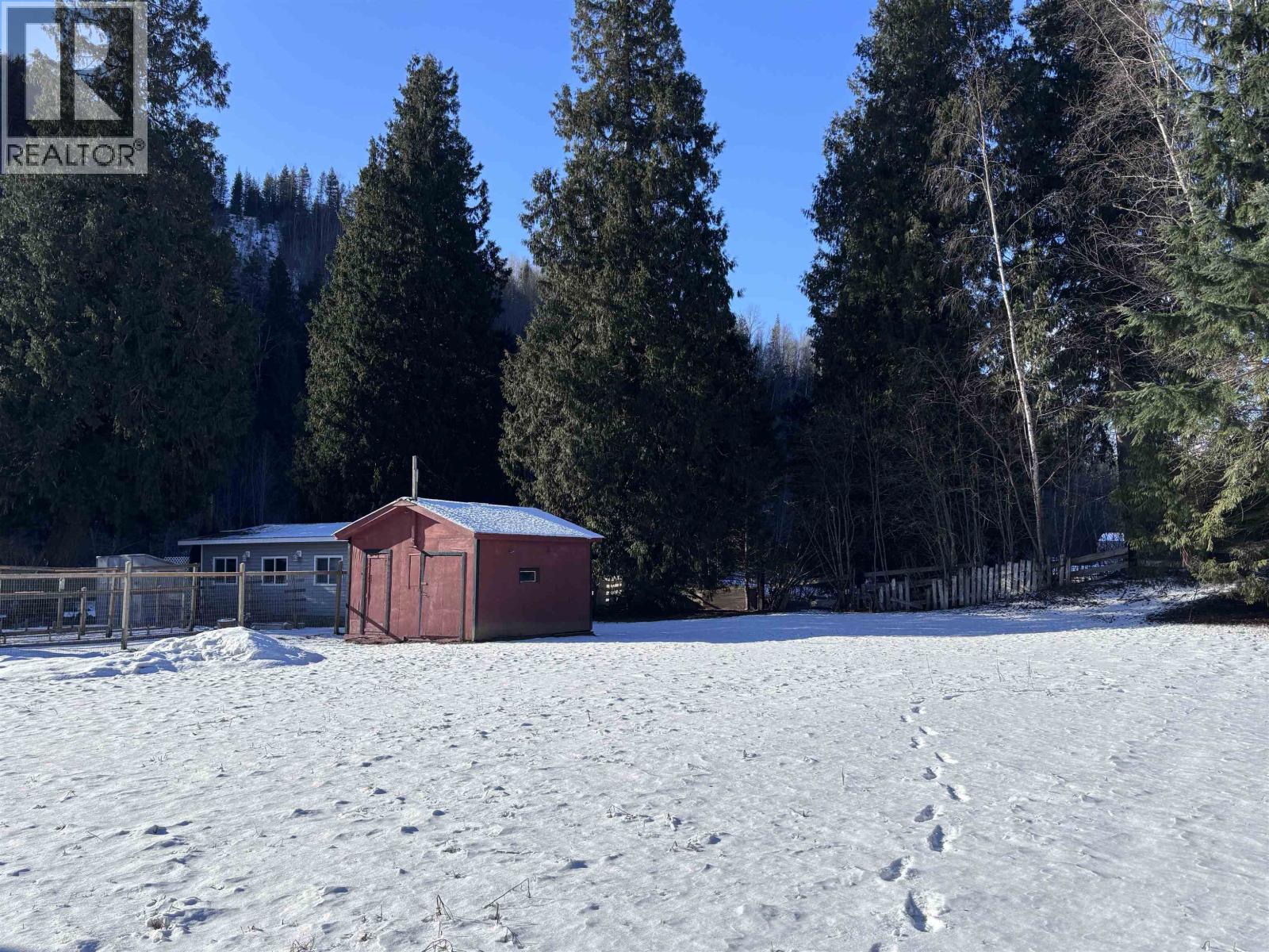 1463 MAPLE Street, Terrace