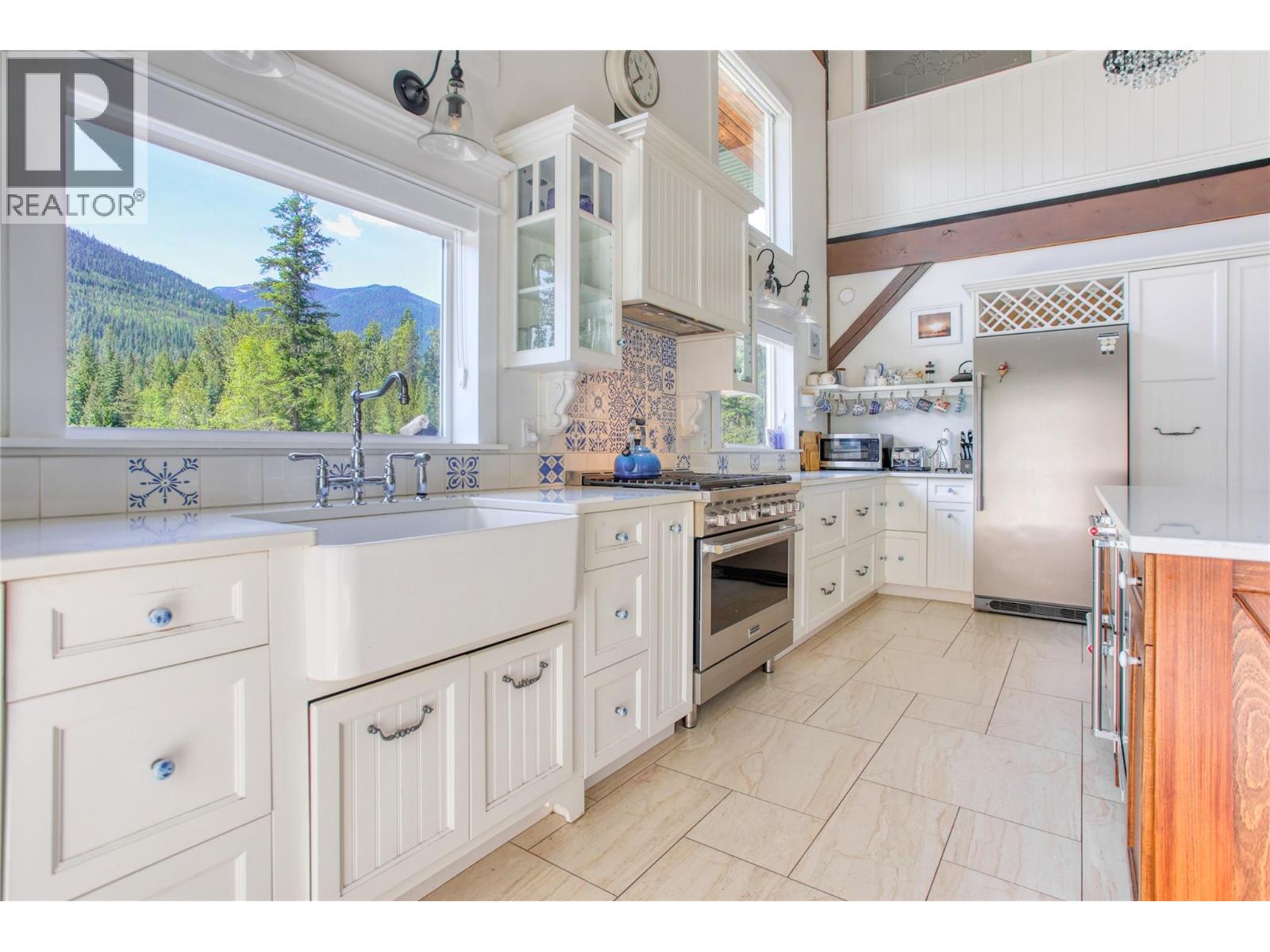  3290 Little Slocan South Road, Winlaw