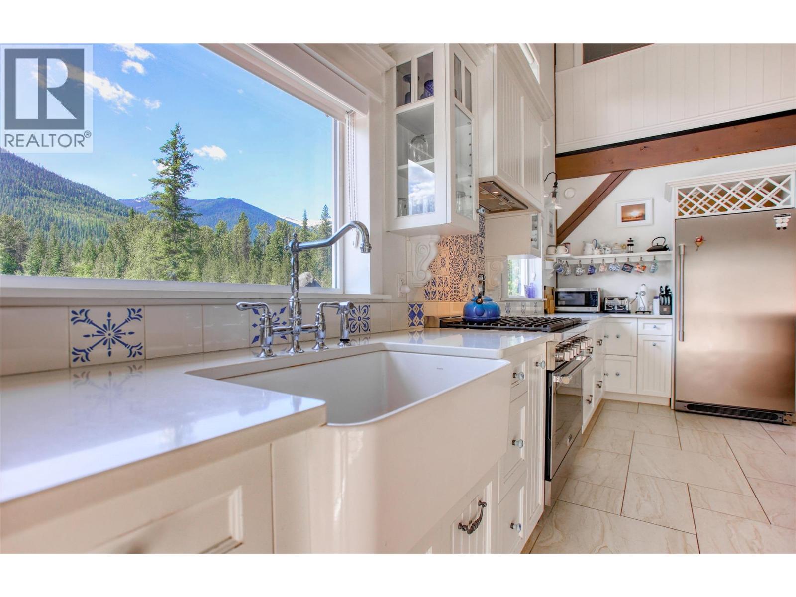  3290 Little Slocan South Road, Winlaw