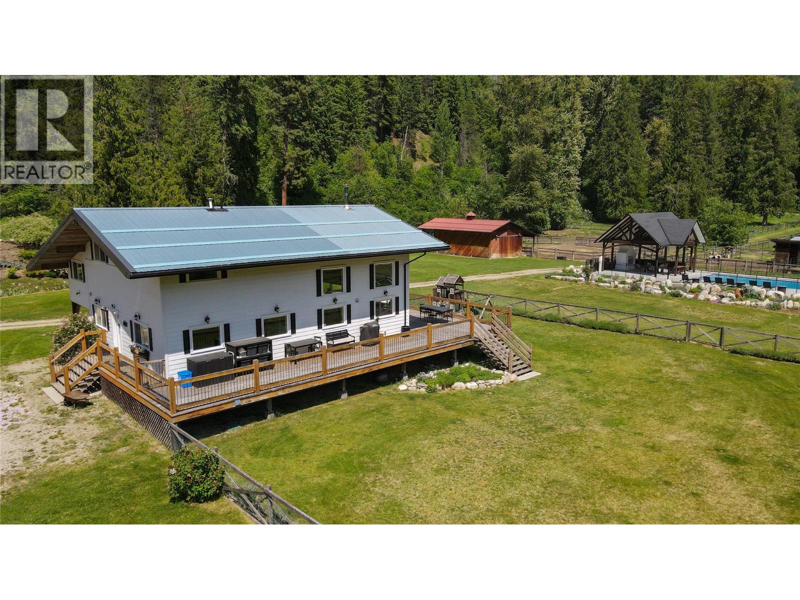  3290 Little Slocan South Road, Winlaw