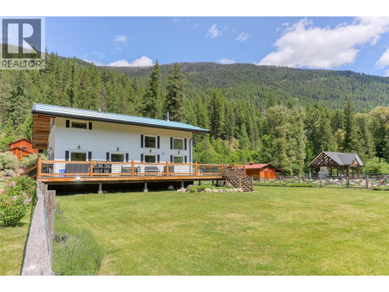  3290 Little Slocan South Road, Winlaw