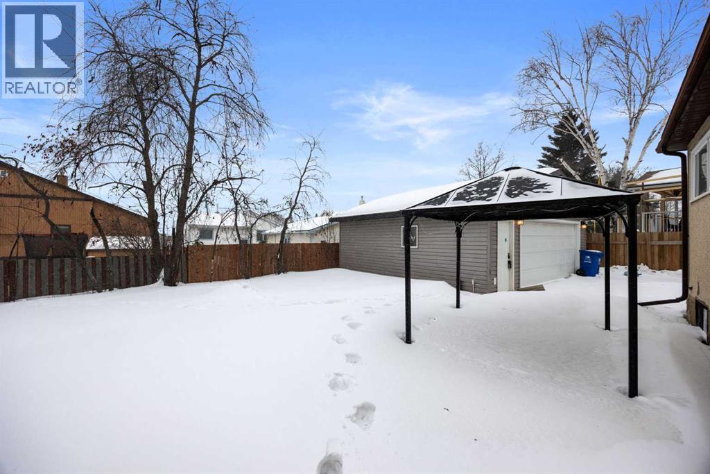 122 Maclaren Bay, Fort McMurray