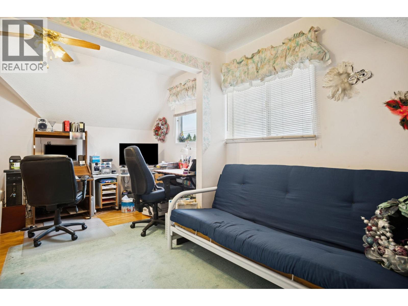 8264 14TH AVENUE, Burnaby