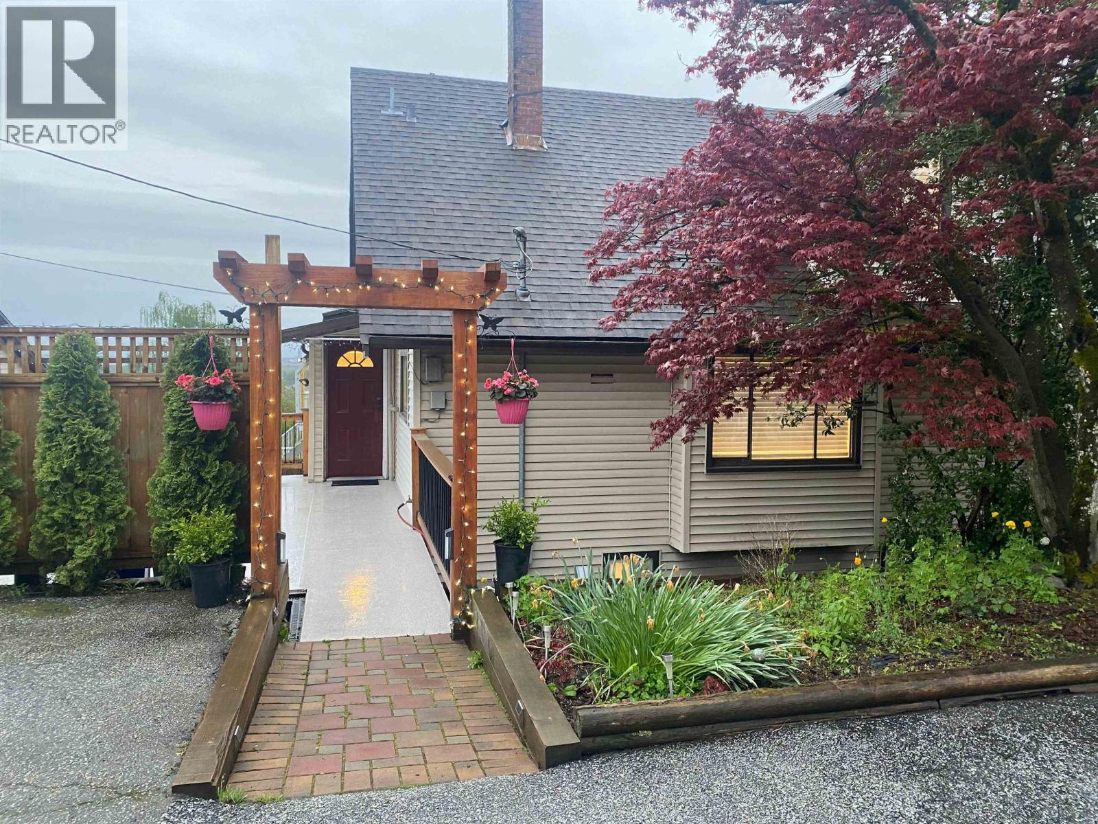 4300 SOUTHWOOD STREET, Burnaby