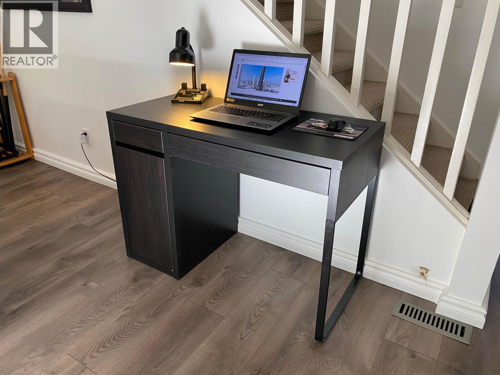 4300 SOUTHWOOD STREET, Burnaby