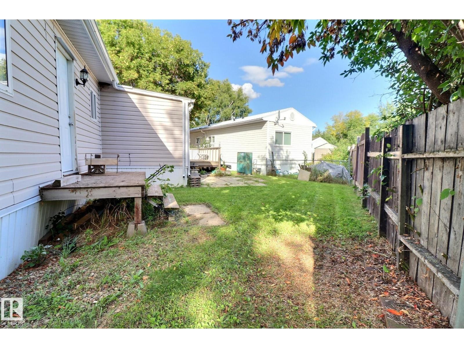 289 Juniper CR NW, Edmonton